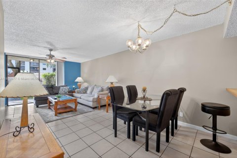 Купить кондоминиум в Плантация, Флорида 2 спальни, 87.33м2, № 1972841 - фото 10