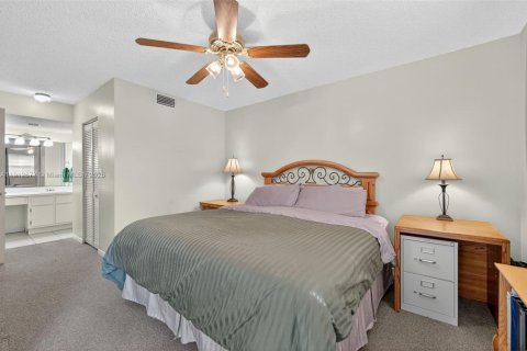 Купить кондоминиум в Плантация, Флорида 2 спальни, 87.33м2, № 1972841 - фото 21