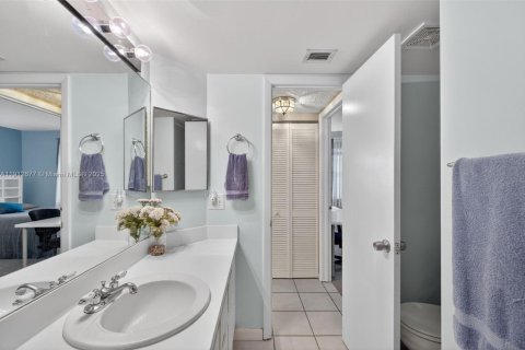 Купить кондоминиум в Плантация, Флорида 2 спальни, 87.33м2, № 1972841 - фото 28