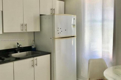 Condominio en alquiler en Miami Beach, Florida, 1 dormitorio, 43.85 m2 № 2081843 - foto 3