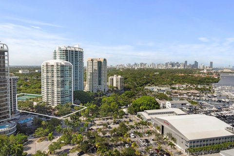 Copropriété à louer à Miami, Floride: 3 chambres, 208.1 m2 № 2046022 - photo 19