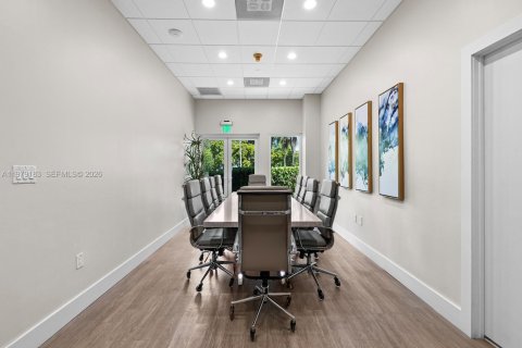 Copropriété à louer à Miami, Floride: 3 chambres, 208.1 m2 № 2046022 - photo 13