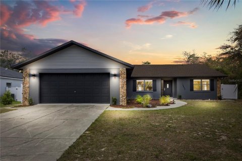 Casa en venta en Ocala, Florida, 4 dormitorios, 262.36 m2 № 1743043 - foto 1