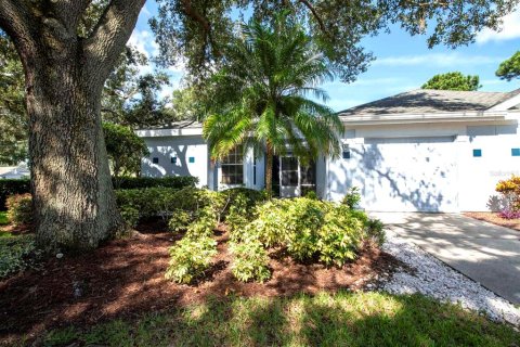 Duplex in Mount Dora, Florida 2 bedrooms, 116.31 sq.m. № 1908931 - photo 2