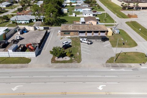 Commercial property in Englewood, Florida 84.45 sq.m. № 2235357 - photo 5