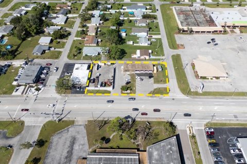 Commercial property in Englewood, Florida 84.45 sq.m. № 2235357 - photo 2