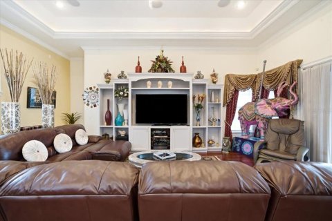 House in Lutz, Florida 8 bedrooms, 803.6 sq.m. № 2235413 - photo 23