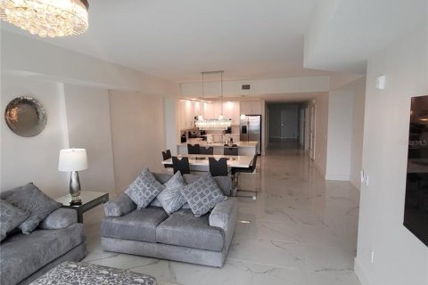Condominio en alquiler en Clearwater, Florida, 3 dormitorios, 159.33 m2 № 1522332 - foto 5