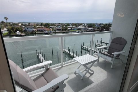 Condominio en alquiler en Clearwater, Florida, 3 dormitorios, 159.33 m2 № 1522332 - foto 3