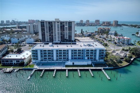 Condominio en alquiler en Clearwater, Florida, 3 dormitorios, 159.33 m2 № 1522332 - foto 27