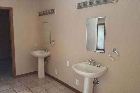 House in Altamonte Springs, Florida 4 bedrooms, 276.01 sq.m. № 1757552 - photo 11
