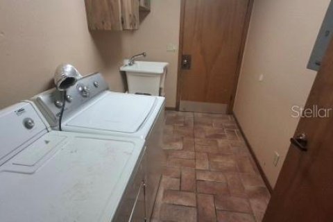 House in Altamonte Springs, Florida 4 bedrooms, 276.01 sq.m. № 1757552 - photo 29
