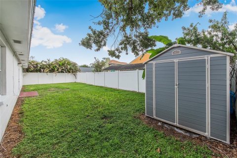 Купить виллу или дом в Бартоу, Флорида 5 комнат, 136.38м2, № 1822643 - фото 9