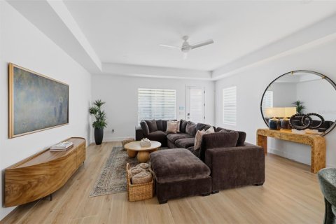Adosado en venta en Orlando, Florida, 3 dormitorios, 159.05 m2 № 2124945 - foto 6