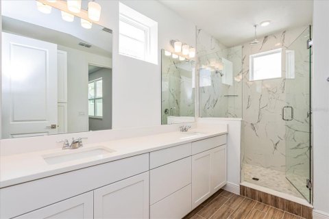Casa en venta en Orlando, Florida, 4 dormitorios, 208.75 m2 № 1758378 - foto 11