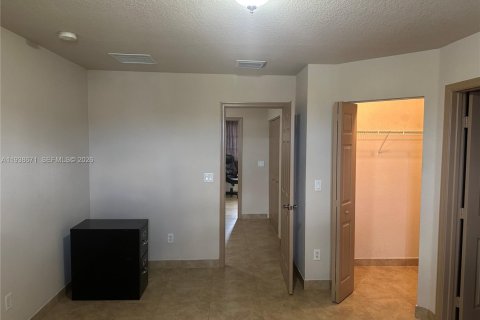 Touwnhouse à louer à Tamarac, Floride: 2 chambres, 114.27 m2 № 1996339 - photo 23