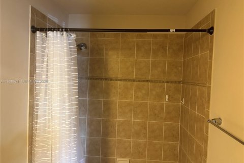 Touwnhouse à louer à Tamarac, Floride: 2 chambres, 114.27 m2 № 1996339 - photo 25