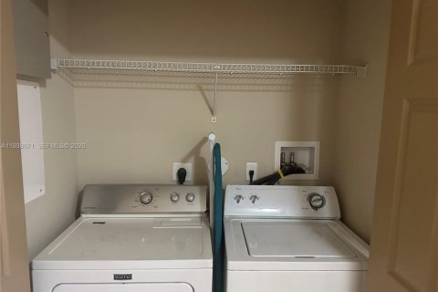 Touwnhouse à louer à Tamarac, Floride: 2 chambres, 114.27 m2 № 1996339 - photo 26