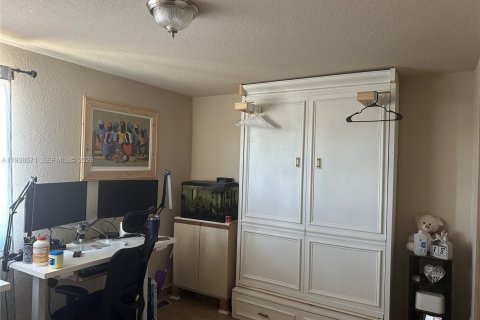 Touwnhouse à louer à Tamarac, Floride: 2 chambres, 114.27 m2 № 1996339 - photo 22