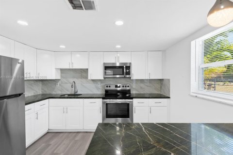 Appartement à louer à Fort Lauderdale, Floride: 2 chambres, 106.84 m2 № 1933231 - photo 1