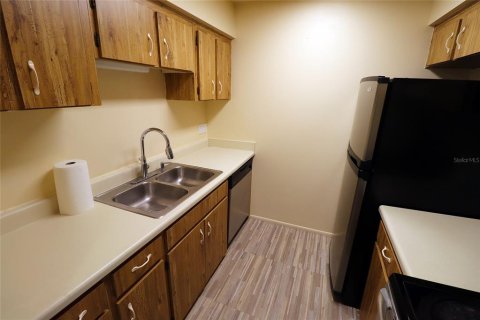 Condo in Orlando, Florida, 2 bedrooms  № 2431645 - photo 6