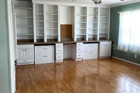 Townhouse in Saint Petersburg, Florida 3 bedrooms, 150.5 sq.m. № 2376848 - photo 8