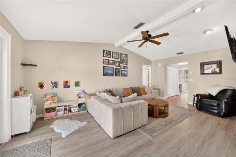 House in Ocala, Florida 2 bedrooms, 118.73 sq.m. № 2258467 - photo 7