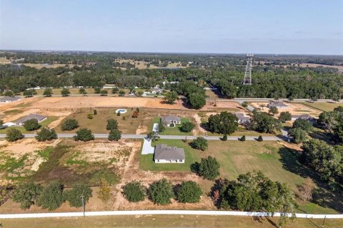 House in Dade City, Florida 4 bedrooms, 216.46 sq.m. № 2231052 - photo 10