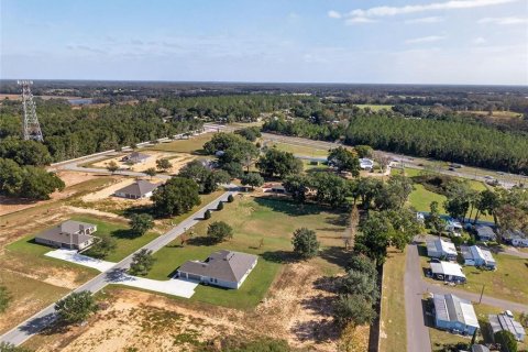 House in Dade City, Florida 4 bedrooms, 216.46 sq.m. № 2231052 - photo 24