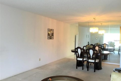Copropriété à louer à Clearwater, Floride: 2 chambres, 102.19 m2 № 2101978 - photo 6