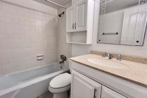 Condominio en venta en Gainesville, Florida, 2 dormitorios, 70.14 m2 № 1311691 - foto 19