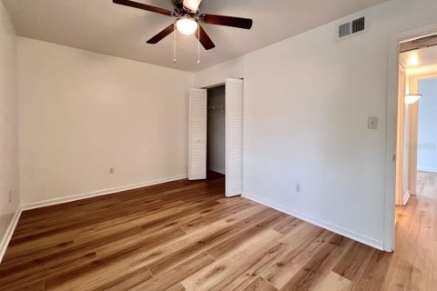 Condominio en venta en Gainesville, Florida, 2 dormitorios, 70.14 m2 № 1311691 - foto 20