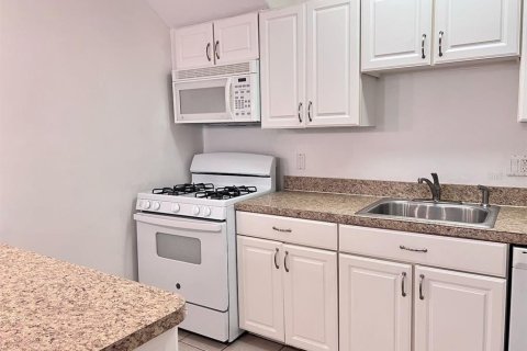 Condominio en venta en Gainesville, Florida, 2 dormitorios, 70.14 m2 № 1311691 - foto 12