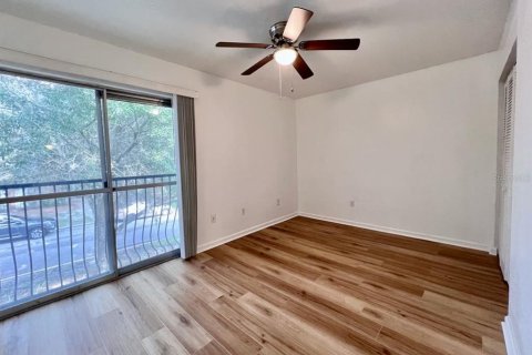 Condominio en venta en Gainesville, Florida, 2 dormitorios, 70.14 m2 № 1311691 - foto 2