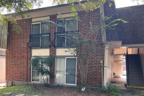 Condominio en venta en Gainesville, Florida, 2 dormitorios, 70.14 m2 № 1311691 - foto 1