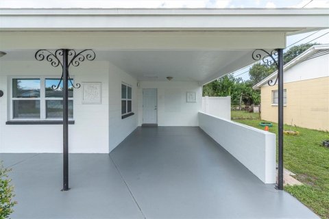House in Pinellas Park, Florida 3 bedrooms, 103.31 sq.m. № 1882686 - photo 29