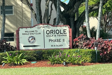 Снять в аренду кондоминиум в Маргит, Флорида 2 спальни, 86.4м2, № 2003515 - фото 2