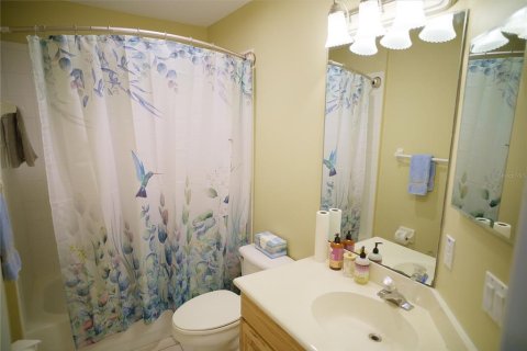 House in Orlando, Florida 6 bedrooms, 432.09 sq.m. № 2202492 - photo 22