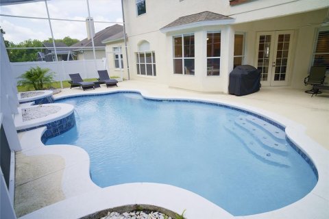 House in Orlando, Florida 6 bedrooms, 432.09 sq.m. № 2202492 - photo 14