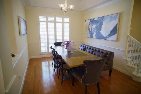 House in Orlando, Florida 6 bedrooms, 432.09 sq.m. № 2202492 - photo 6