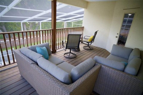 House in Orlando, Florida 6 bedrooms, 432.09 sq.m. № 2202492 - photo 24