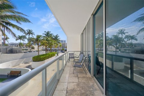 Condominio en alquiler en Miami Beach, Florida, 1 dormitorio, 80.92 m2 № 1951987 - foto 21