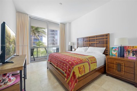 Condominio en alquiler en Miami Beach, Florida, 1 dormitorio, 80.92 m2 № 1951987 - foto 14