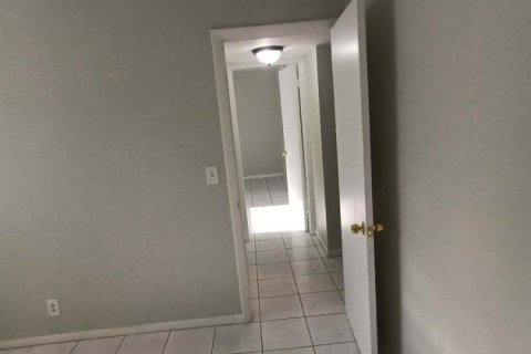 Copropriété à louer à Boca Raton, Floride: 2 chambres, 78.69 m2 № 2087585 - photo 10