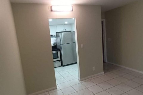 Copropriété à louer à Boca Raton, Floride: 2 chambres, 78.69 m2 № 2087585 - photo 6