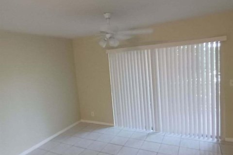Copropriété à louer à Boca Raton, Floride: 2 chambres, 78.69 m2 № 2087585 - photo 7