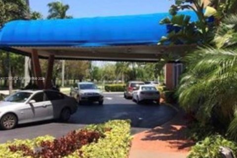 Condominio en venta en Hallandale Beach, Florida, 1 dormitorio, 32.33 m2 № 1868502 - foto 2