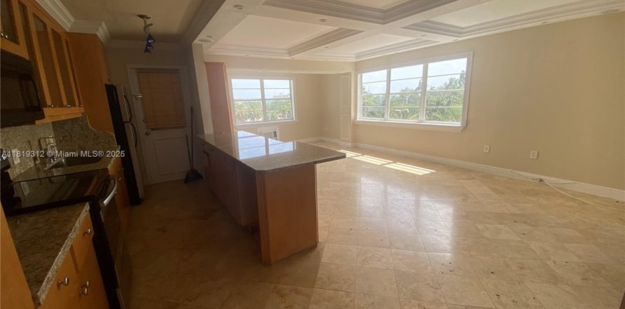 Condo à North Bay Village, Floride, 1 chambre № 1784253