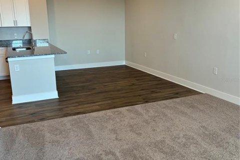 Apartamento en alquiler en Mount Dora, Florida, 1 dormitorio, 89.46 m2 № 1908076 - foto 8