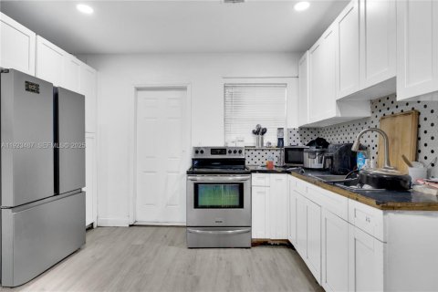 Casa en venta en Miami, Florida, 2 dormitorios, 83.24 m2 № 1983513 - foto 4